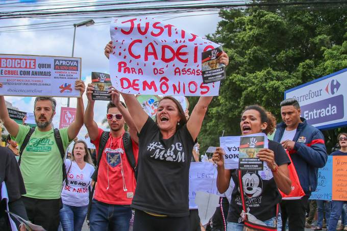Carrefour Osasco fecha portas temendo protesto